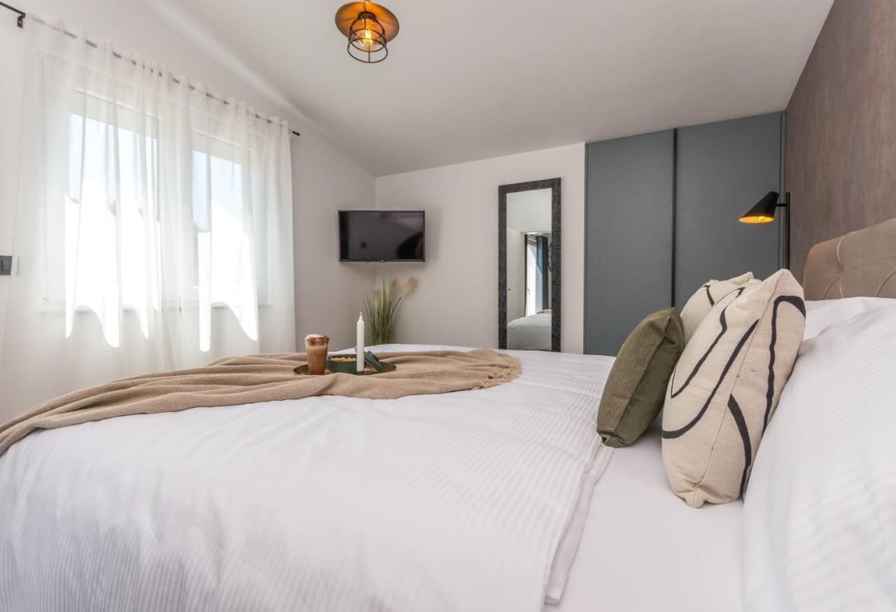 Marilu Luxury Apartments 德拉格 外观 照片