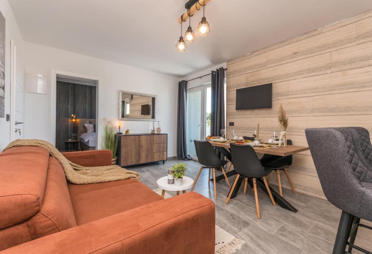 Marilu Luxury Apartments 德拉格 外观 照片
