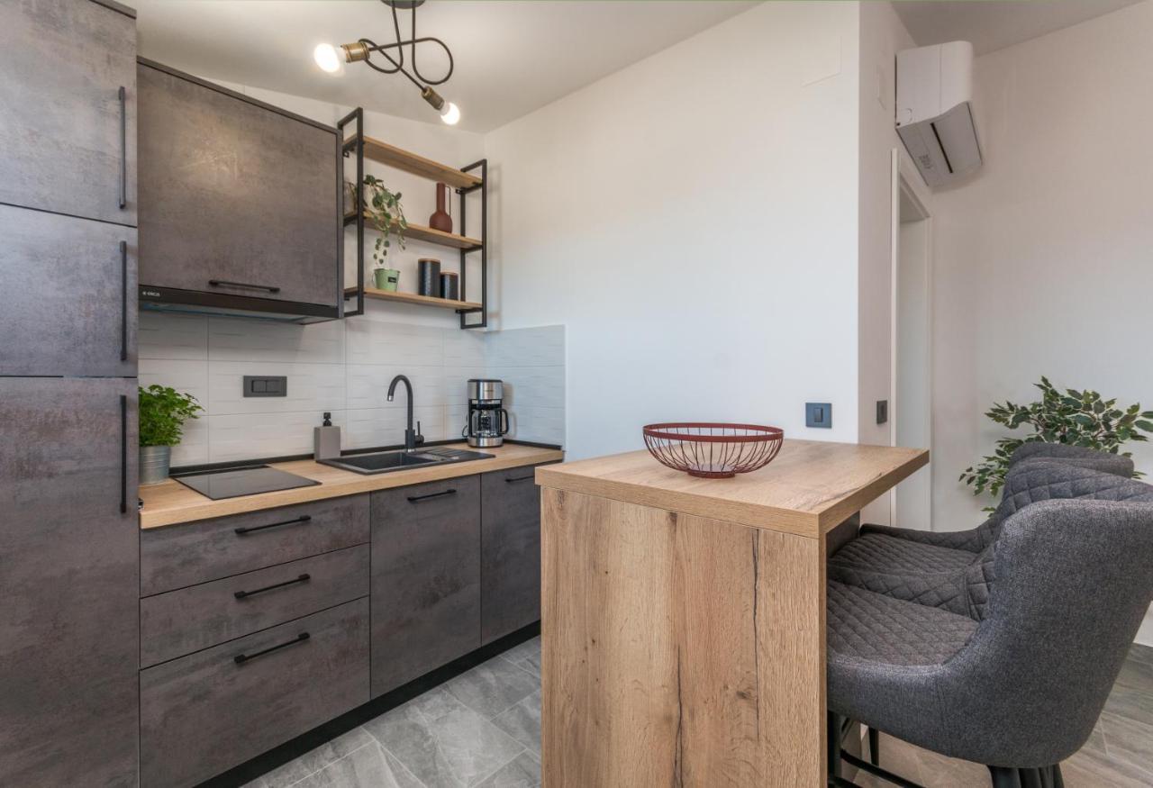 Marilu Luxury Apartments 德拉格 外观 照片