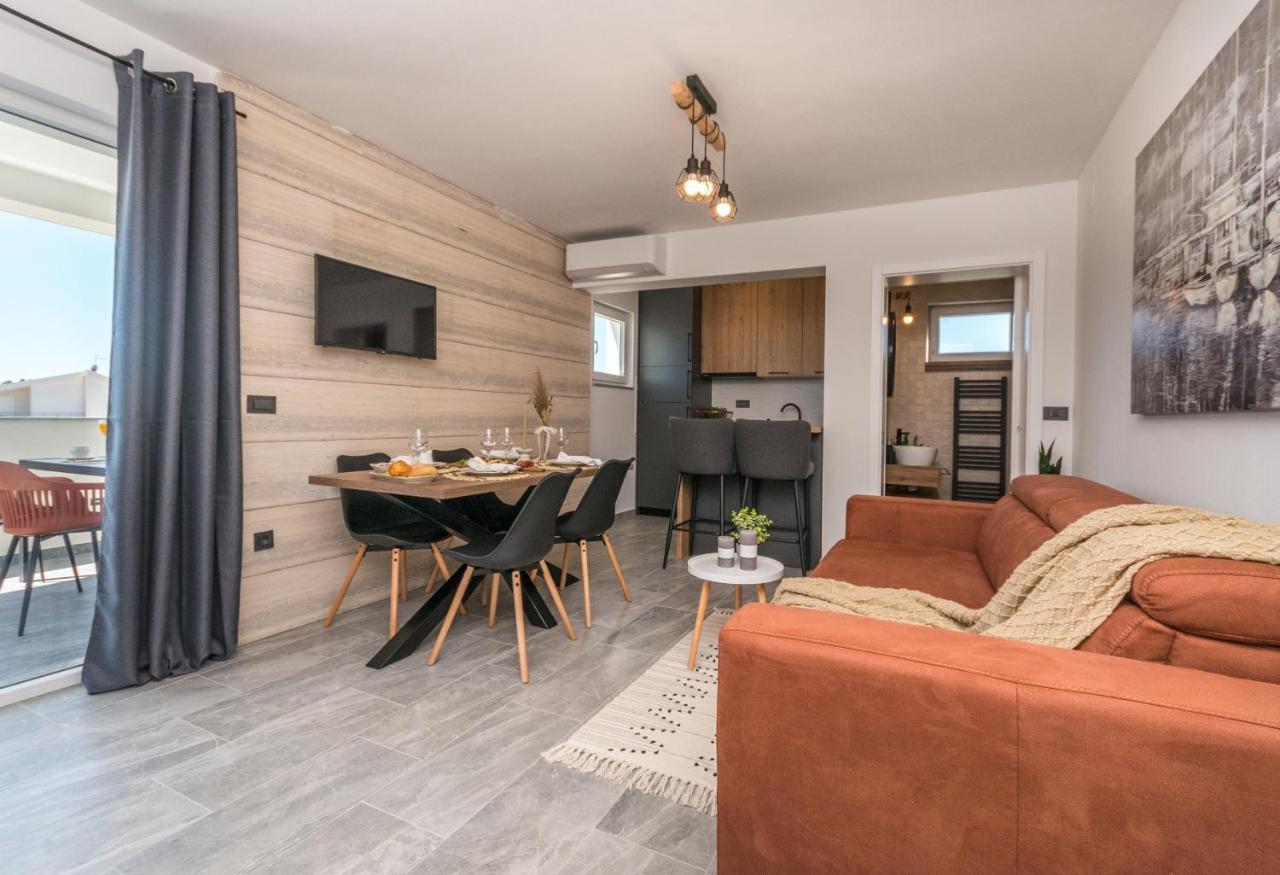 Marilu Luxury Apartments 德拉格 外观 照片