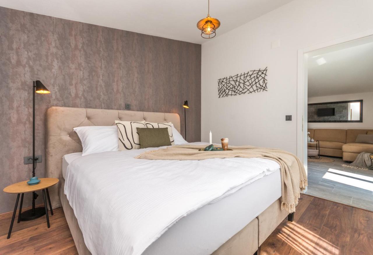 Marilu Luxury Apartments 德拉格 外观 照片