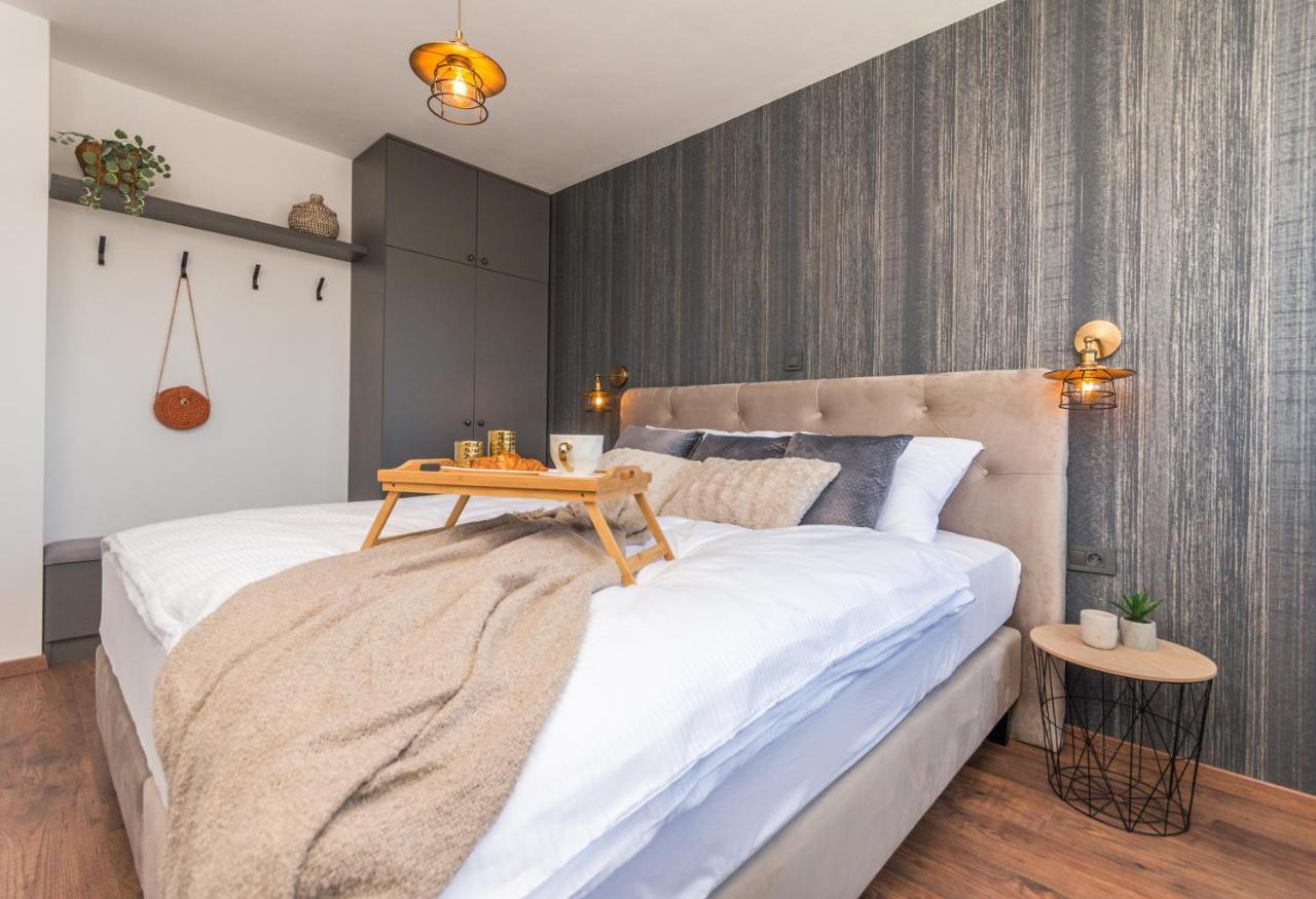Marilu Luxury Apartments 德拉格 外观 照片