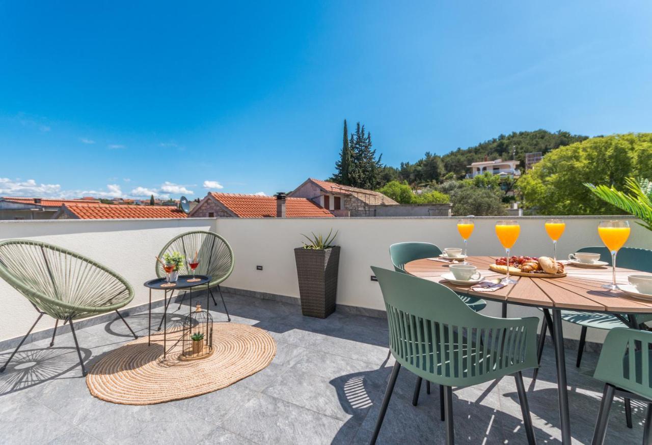 Marilu Luxury Apartments 德拉格 外观 照片