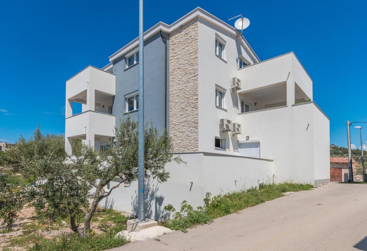 Marilu Luxury Apartments 德拉格 外观 照片